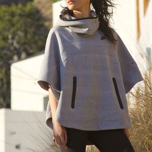 NIKE TECH FLEECE PONCHO HOOD [NWOT]